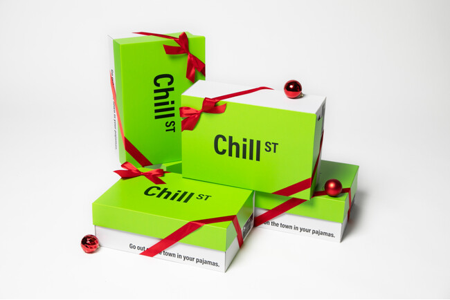 ～クリスマスギフトにストリートパジャマを～ “パジャマで街へ” を叶える「Chill ST/チルスト」、11月14日(金)よりクリスマスラッピング開始！