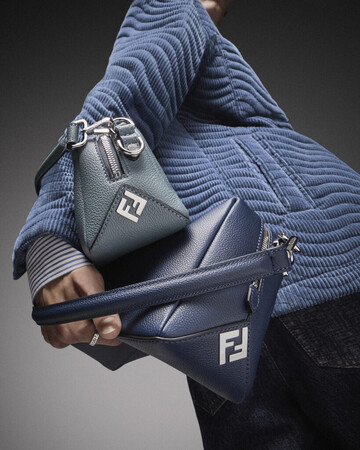 エフォートレスな魅力を放つ、「フェンディ ルイ」バッグの新色が登場