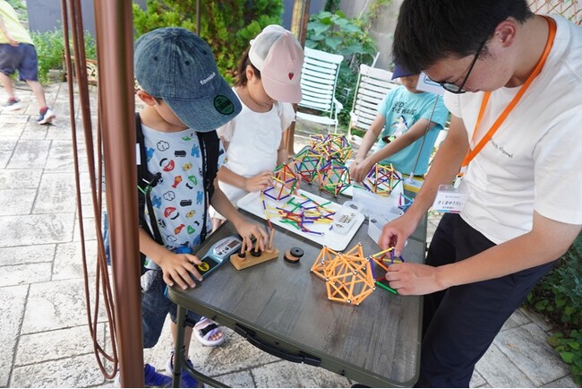 体験を通して算数を楽しむ算数のテーマパーク「算数ゲームランド-算数でつながるワクワクの空間-」目黒の屋外施設E-Parkにて11月30日(日)に開催