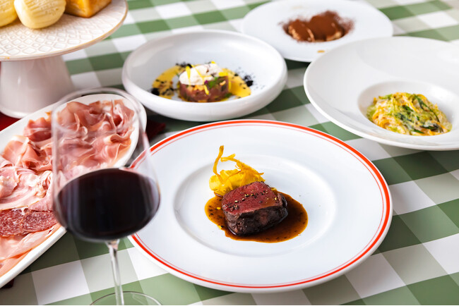 うめだ阪急イタリアンで美味しい聖夜を。北イタリア・ヴェローナ100年の伝統を味わうクリスマス特別ディナー。「TRATTORIA AL POMPIERE（トラットリア アル・ポンピエーレ）」