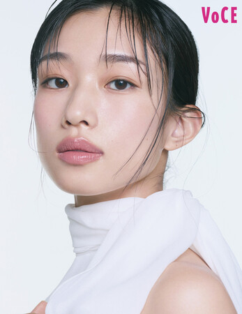 VOCE1月号通常版・増刊の表紙は河合優実が登場！　ほか、上白石萌歌、鳴海唯、永瀬莉子らが出演する「VOCE2025下半期ベストコスメ」発表、長濱ねるは冬のコスメで「マシュマロの妖精」に変身!?