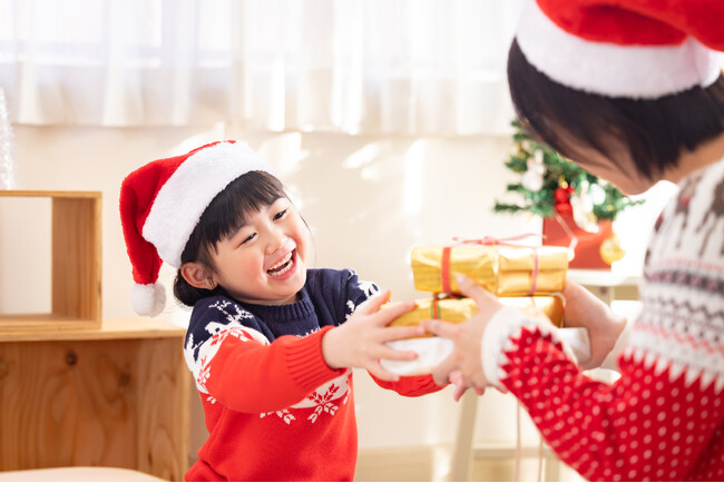 【クリスマスプレゼント2025年調査！】人気TOP10と平均予算は？親の困りごと＆ほっこりエピソードも／いこーよ総研ユーザーアンケート