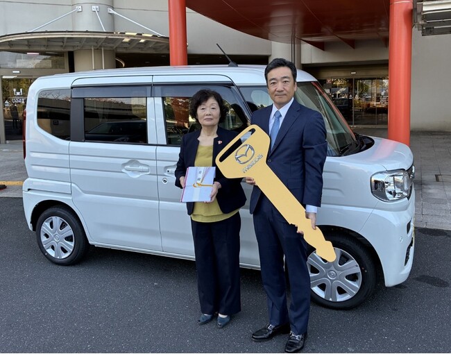 ティーエスアルフレッサ株式会社による福祉車両の寄贈について