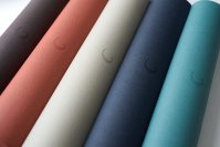 「一流の道具を、プロフェッショナルに」──3年の開発期間を経て生まれた“一生モノのヨガマット”「サダナ・コア 5mm」がいよいよ全国販売開始