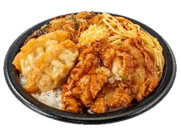 『ドカ食いダイスキ！ もちづきさん』との夢のコラボ第2弾！セブン‐イレブンからチョモランマ級の背徳メシ6品が登場！11月18日（火）より全国で発売開始！