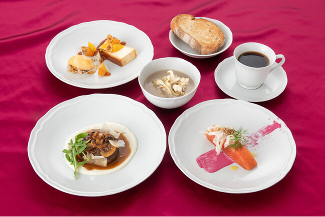 ニューヨークレストラン「サラベス」クリスマス ディナーコース「2025 Noel Dinner Course」