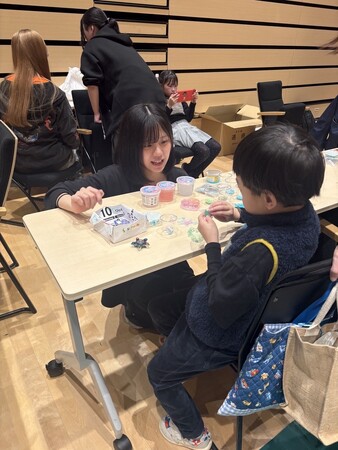 地域企業と連携した学びの実践 ～情報ビジネス科、半年間の取組発表～学生が企画・運営に参画した「オープンファクトリー」イベントを開催