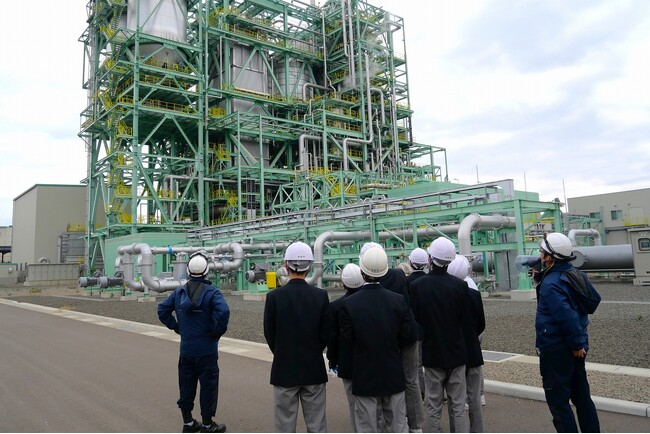 TESSグループ、「佐賀伊万里バイオマス発電所」にて佐賀県立有田工業高等学校 電気科１年生向けに発電所の見学会を実施