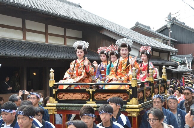 本陣が残る愛知県豊橋市の旧東海道二川宿で大名行列が繰り広げられました！