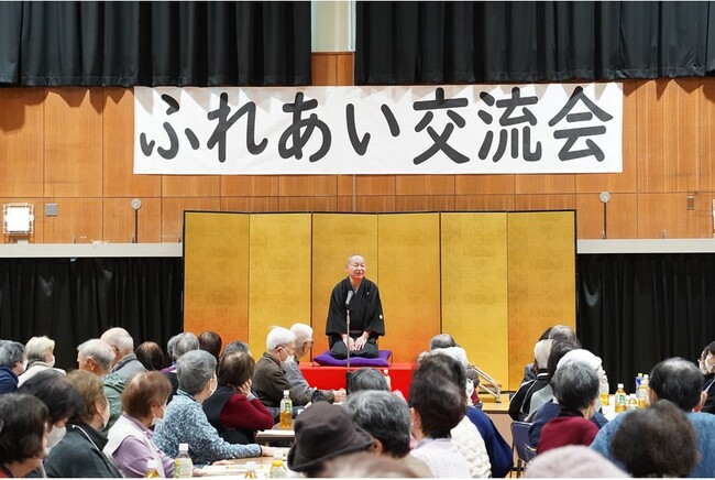 特別防犯支援官・吉原朝馬氏が「防犯落語」を披露　国際電話利用休止の重要性をユーモアを交えて呼びかけ