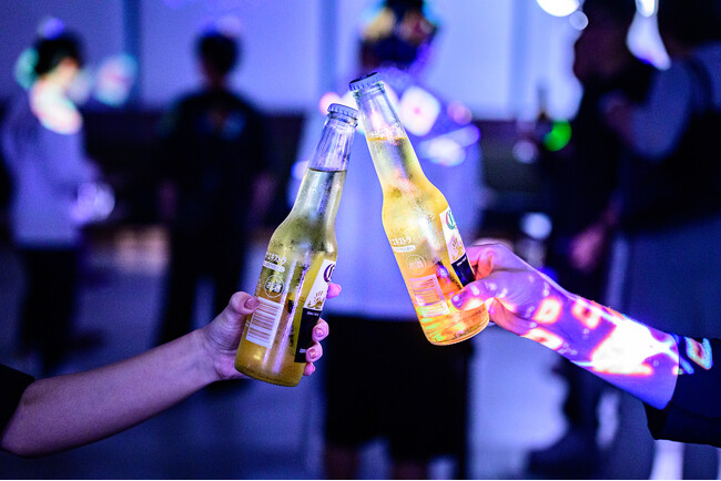 New Year’s Eve Countdown Partyを今年も開催！ディスコハウスのビートと映像演出が新しい年への高揚感を彩る／ザ ロイヤルパーク キャンバス 大阪北浜