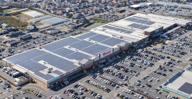 ベイシア、初の店舗間電力融通を開始しGXを推進太陽光・蓄電池・循環型電力を複合導入アイ・グリッドと連携しベイシア前橋みなみモール店を中心に新たな環境配慮型モデルを構築