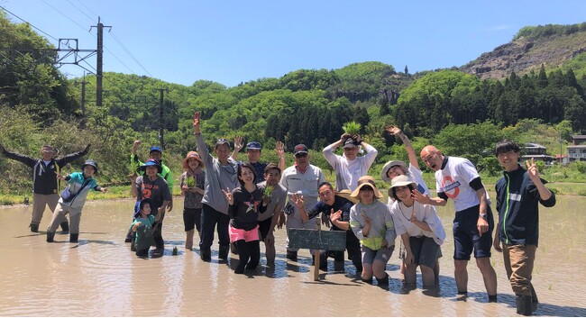 兵庫県丹波篠山市　狩場一酒造　地域の里山を次世代につなぐ活動、ミチのムコウ「１００人ではぐくむ名前はまだ無い日本酒」企画の４年間の活動を報告