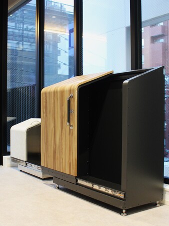 空間に調和するデザインと機能美のゴミステーション「DUSPON」福岡市内のコワーキングスペースに常設