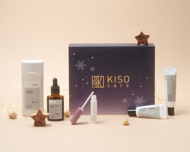 今年一年の頑張りに、ちょっといいご褒美を。KISOCAREこだわりのスキンケアアイテムを詰め込んだホリデーコフレボックスが12月1日(月)より期間限定販売。