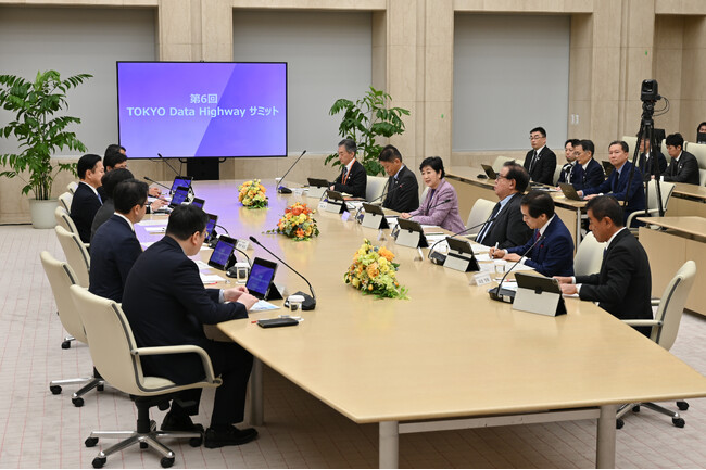 都と通信事業者が「つながる東京」の未来社会像を議論 第６回「TOKYO Data Highwayサミット」を開催しました
