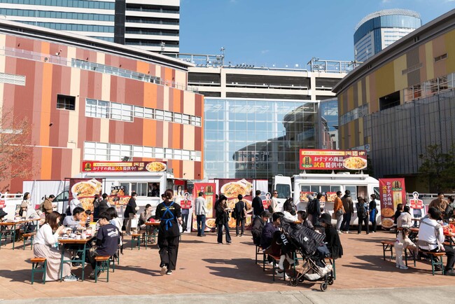 ＜ありがとう！発売30周年、ありがとう！豊洲＞2日間で4,000人がご来場！3,600食を無料でご提供！