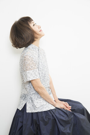 シュガー・ベイブでのデビューから50周年を迎えた大貫妙子。東京・人見記念講堂にて開催される一夜限りの記念公演の模様をWOWOWにて放送・配信！