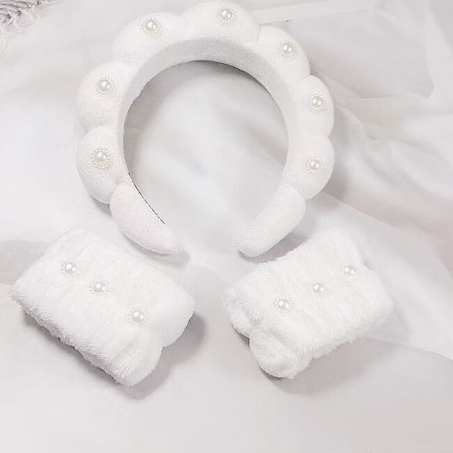 ヘアバンド　ヘアクリップ　ヘアピン　シュシュ　2025年冬新作11月26日より本格展開　卸売　義烏雑貨　満天下　オリジナル名入れ　問屋・卸売業者、流通・小売業者に向き新規取引先募集開始