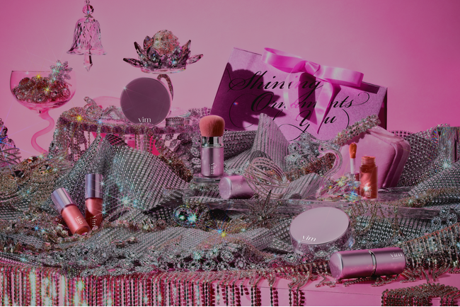 ＜vim BEAUTY＞オーナメントをテーマにあなたの魅力を飾るホリデーコレクション2025「shining ornaments of you」が登場。