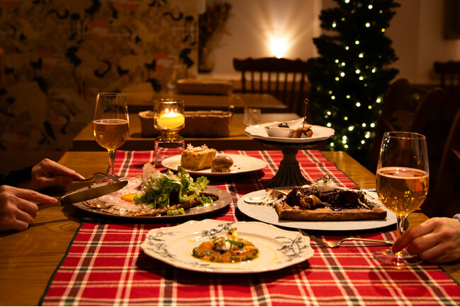 【ご予約受付中】大切な人と味わいたい、ガレットとクレープが主役のクリスマスコースが登場！12月1日(月)～12月25日(木)/CREPE & GALETTE TOOTH TOOTH
