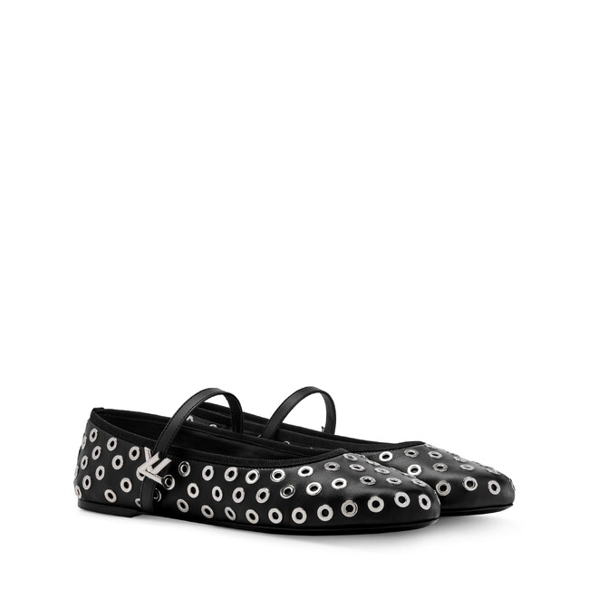 【ルイ・ヴィトン】フェミニンな力強さが息づく新作ウィメンズシューズを発売