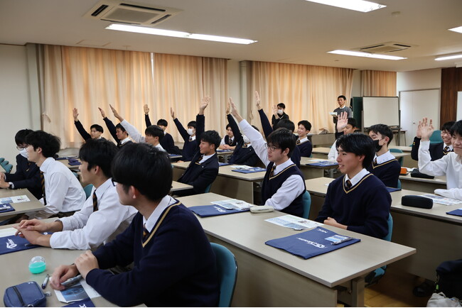 NECプラットフォームズ、静岡県立富士東高等学校にて高校生向け第2回DXセミナーを開催
