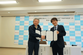 ＜締結式の様子 左から、珠洲市長 泉谷 満寿裕、NTTドコモビジネス 北陸支社長 川野一成＞