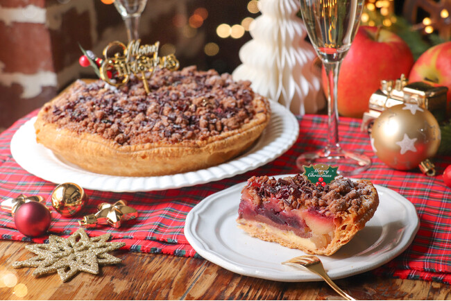アップルパイ専門店「グラニースミス」ホリデーを彩る『チョコレートとチェリーのクリスマスアップルパイ』2025年12月3日（水）より販売スタート！