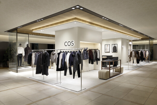 COS、大阪・大丸心斎橋店に関西初となる店舗をオープン