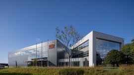 ローランド株式会社　新本社「Roland Inspiration Hub」の外観