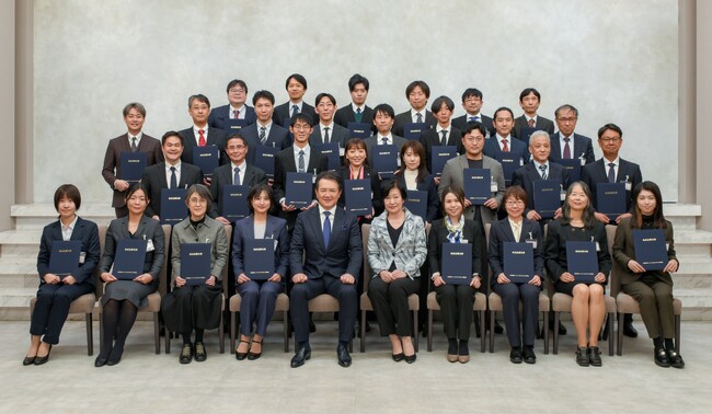公益財団法人コーセーコスメトロジー研究財団 第36回 表彰・贈呈式を開催　2026年4月よりコーセー小林スポーツ財団と合併