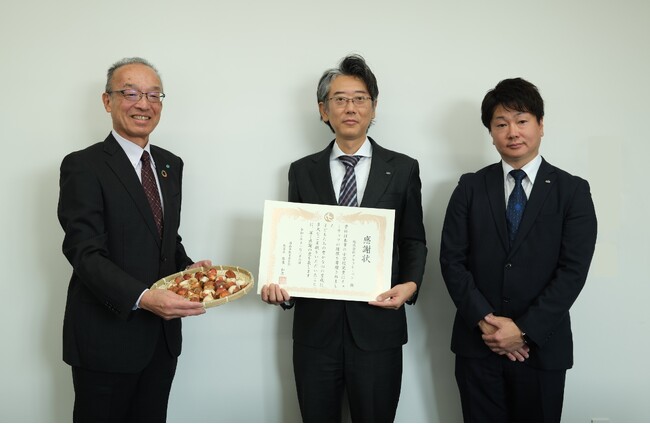 山口県周南市の小学校へチューリップ球根1,900個を寄贈