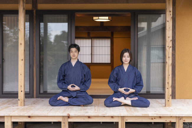 運慶作仏像五体を護る浄楽寺の境内に宿坊「TEMPLE STAY KAN～観～」が、11月29日にグランドオープン。11月28日には旅行事業関係者に向けてアクティビティ含む宿泊プラン説明会を開催