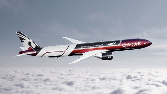 カタール航空とグラミーアーティストのスウィズ・ビーツ氏が「Qatar Airways Creative 100」を立ち上げ、特別仕様のF1カラーリングを施した航空機が12月4日、成田に到着予定