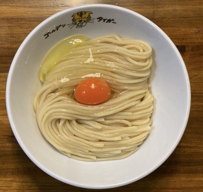 新宿にあのラーメンが再び！『ゴールデンタイガー』と『八咫烏』が〈#新宿地下ラーメン〉に登場