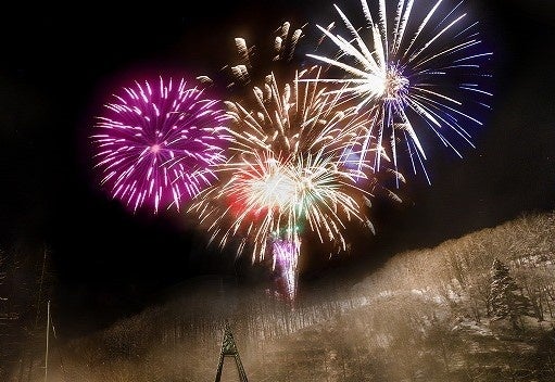 【森のソラニワ】迫力満点冬花火開催！冬休みにオススメお得なプランも販売中