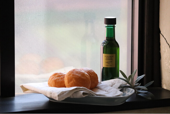 季節限定発売　世界で一番美味しいオリーブオイルを目指した「エキストラバージンオリーブオイルうしまどスペリオル」12月1日（月）発売