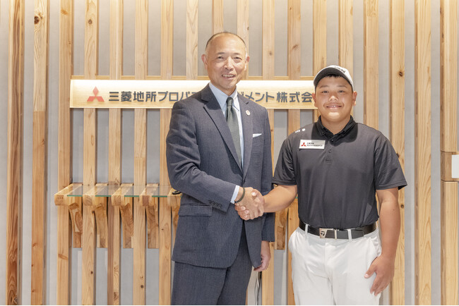 未来を担う、ジュニアゴルファー高浦維吹選手とスポンサー契約を締結しました。