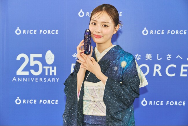 内田理央さんが１日店長に就任ライスフォース25周年記念『Thanks Rice』イベントレポート