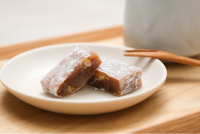 東北の伝統菓子をスナックミー流にアレンジした『もっちりくるみゆべし』をスナックミーオンラインストアで期間限定発売
