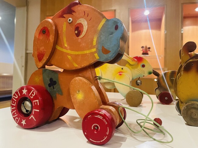 おもちゃ美術館 初の対話型鑑賞プログラム　＜企画展・動物玩具展＞で「おしゃべり鑑賞会」初開催。世界の動物を比べてみよう