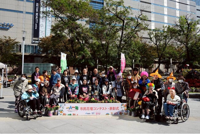 警固公園「一人一花ハロウィンフェス ２０２５～花で楽しむハロウィン～」を開催しました。