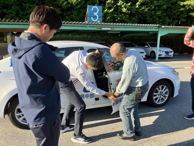 視覚障害者が“自分で運転”に挑戦する自動車運転体験ツアーを開始