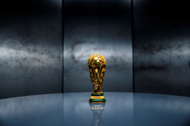 「レゴ(R)エディション FIFAワールドカップ(TM) 公式トロフィー」2025年12月3日（水）予約開始 / 2026年3月1日（日）より一般販売開始