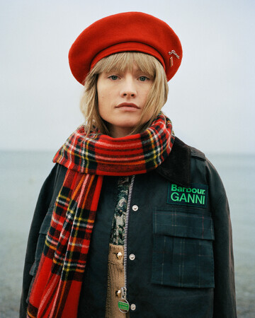 Barbour × GANNI 、待望のコラボレーション第4弾を発表！