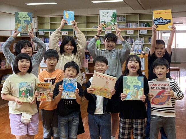 子どもたちの心を育てる「みつばち文庫」 2025年度 寄贈先 募集開始!