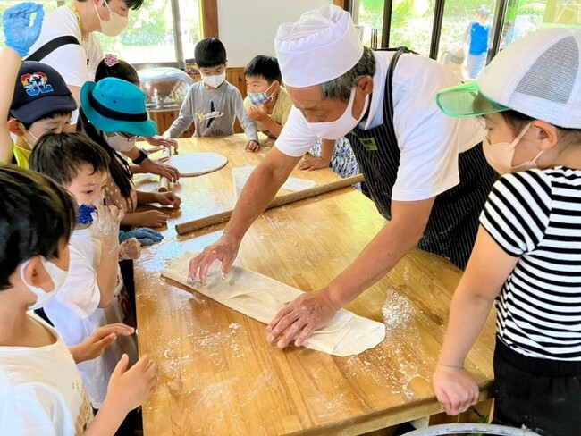 【こどもの休日の過ごし方】冬の1dayキャンプ～うどん作り体験＆いちご狩り＆マス釣り編～