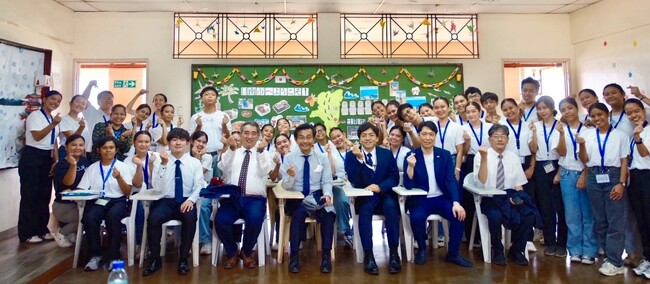 宮崎県日南市との特定技能外国人材受入促進連携協定の成果が前進　日南市と受入れ法人が当社ダバオ校を視察　受入れ法人による現地学生の面接を実施、内定者が誕生