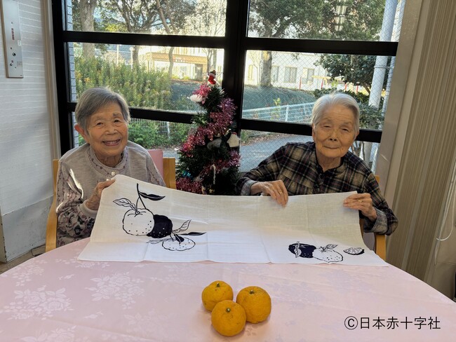 皇后陛下から日本手拭いの御下賜
